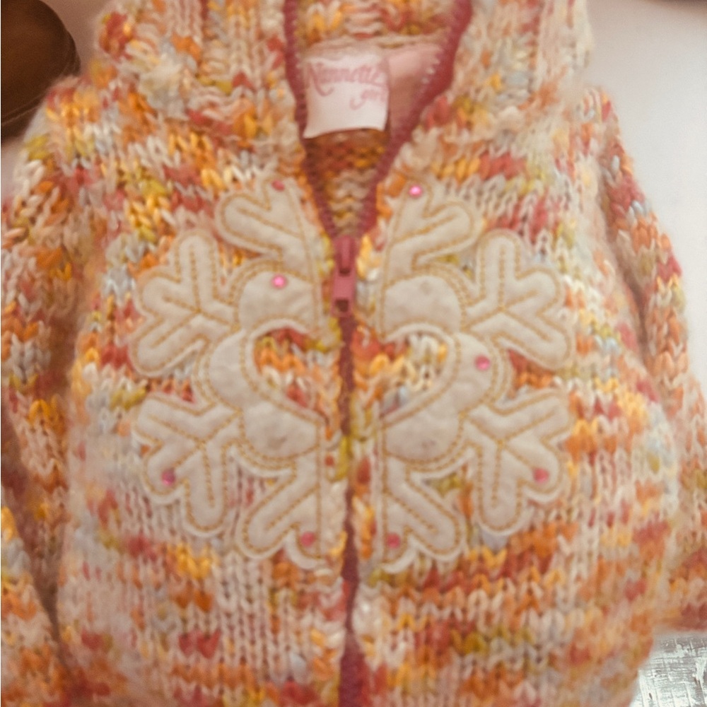 3 T Nanette Girl Sweater with pockets Snowflake Design
